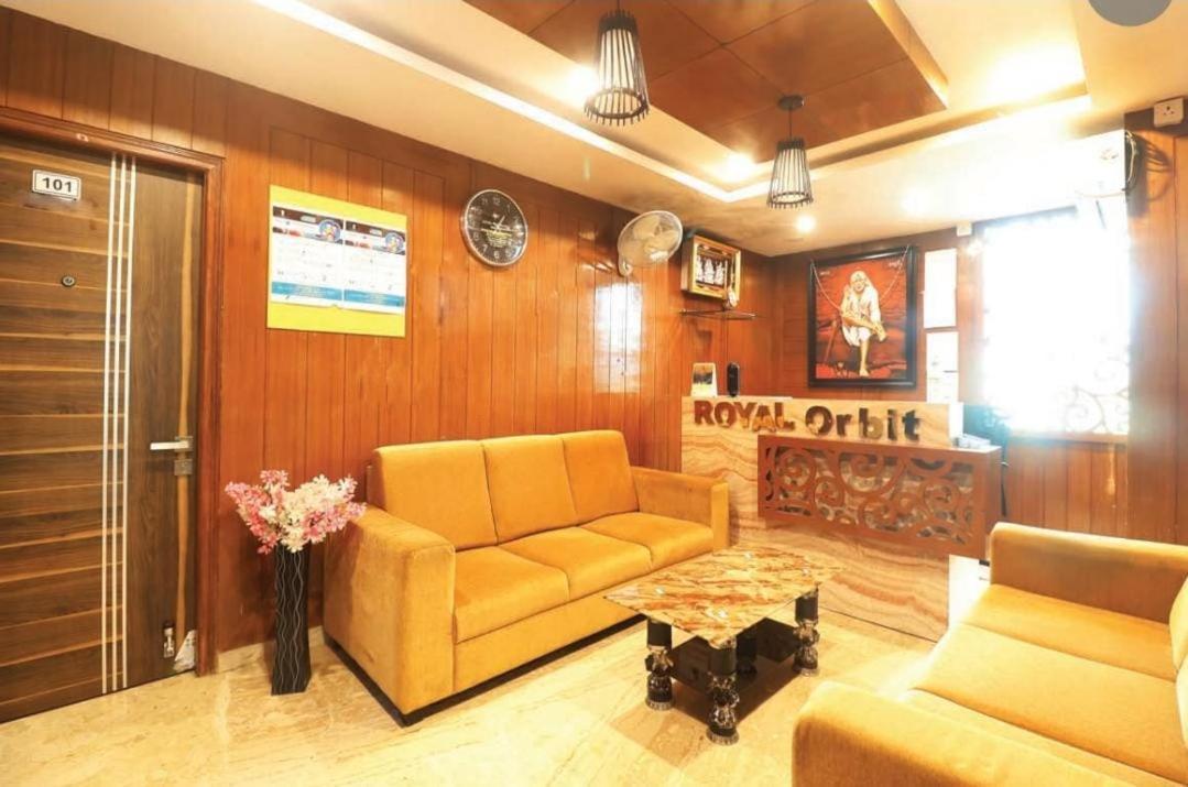 Hotel Royal Orbit バンガロール エクステリア 写真
