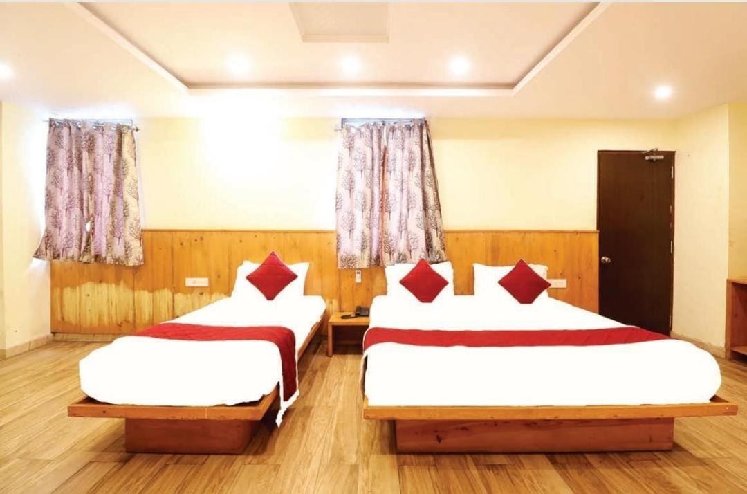 Hotel Royal Orbit バンガロール エクステリア 写真